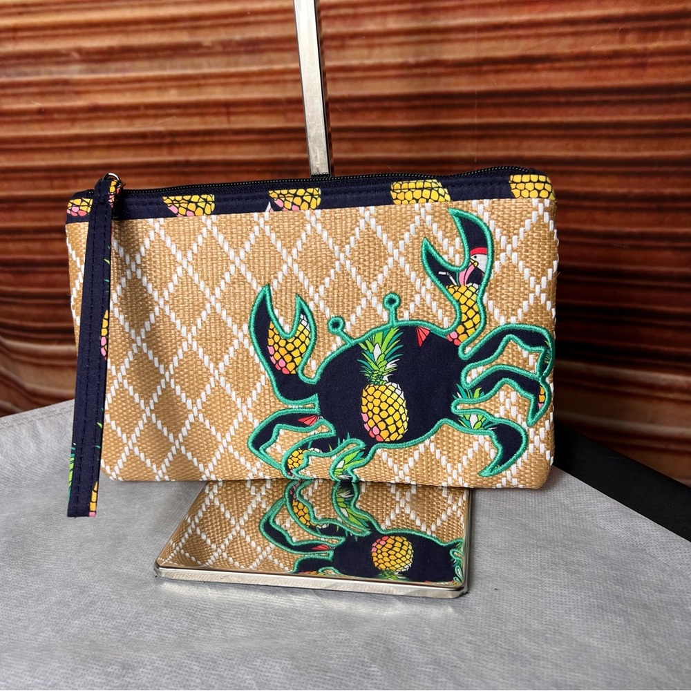 Vera Bradley Toucan Party Wristlet Clutch, zip closure, unique for collectors